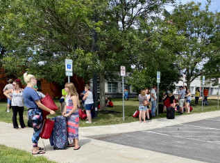 62e6ae0521e93 C37541DF E156 418E A3F2 EE5877DD45A0