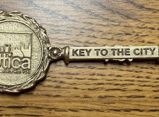 658e32fc18e5a IMG 2002