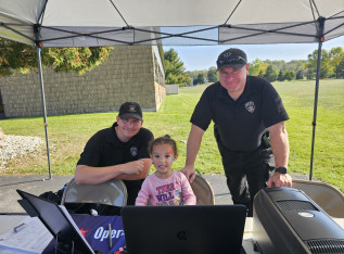 68e2abfec8192 attach0