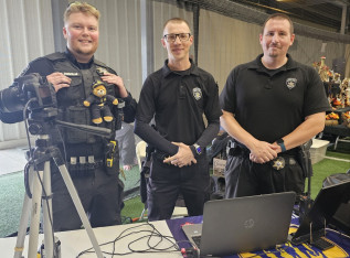 68f4fbae88b1d attach0